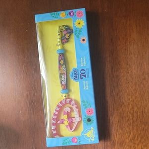 Alice in Wonderland Disney Key